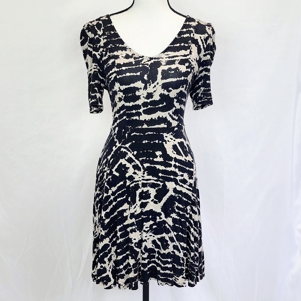 Monteau Black & Cream Tie Dye Casual Dress w/ Corset Back